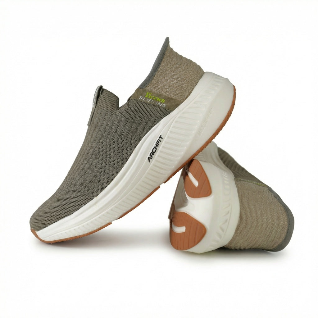 Cushioned arch-fit sole on a slip-in sneaker from SOLES.PK, Pakistan