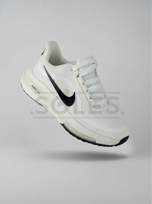 Nike Air Zoom Replica Shoes in Pakistan | Best Quality Sneakers (White)