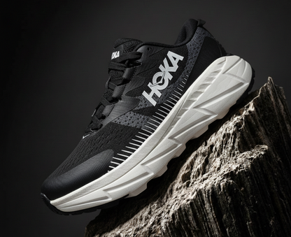 HOKA - All Black