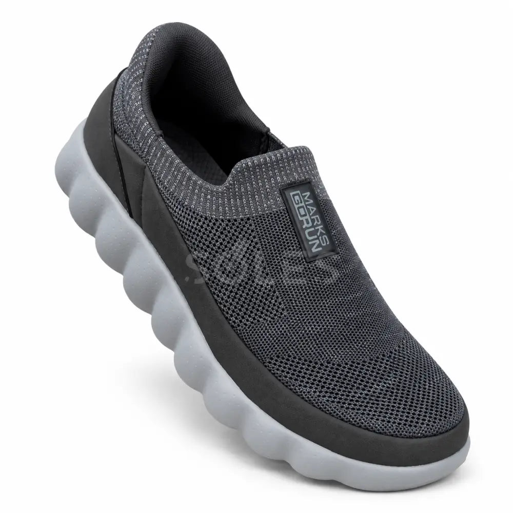 SOLES M-935 dark grey men's breathable mesh slip-on walking shoe, photo 2 of 4